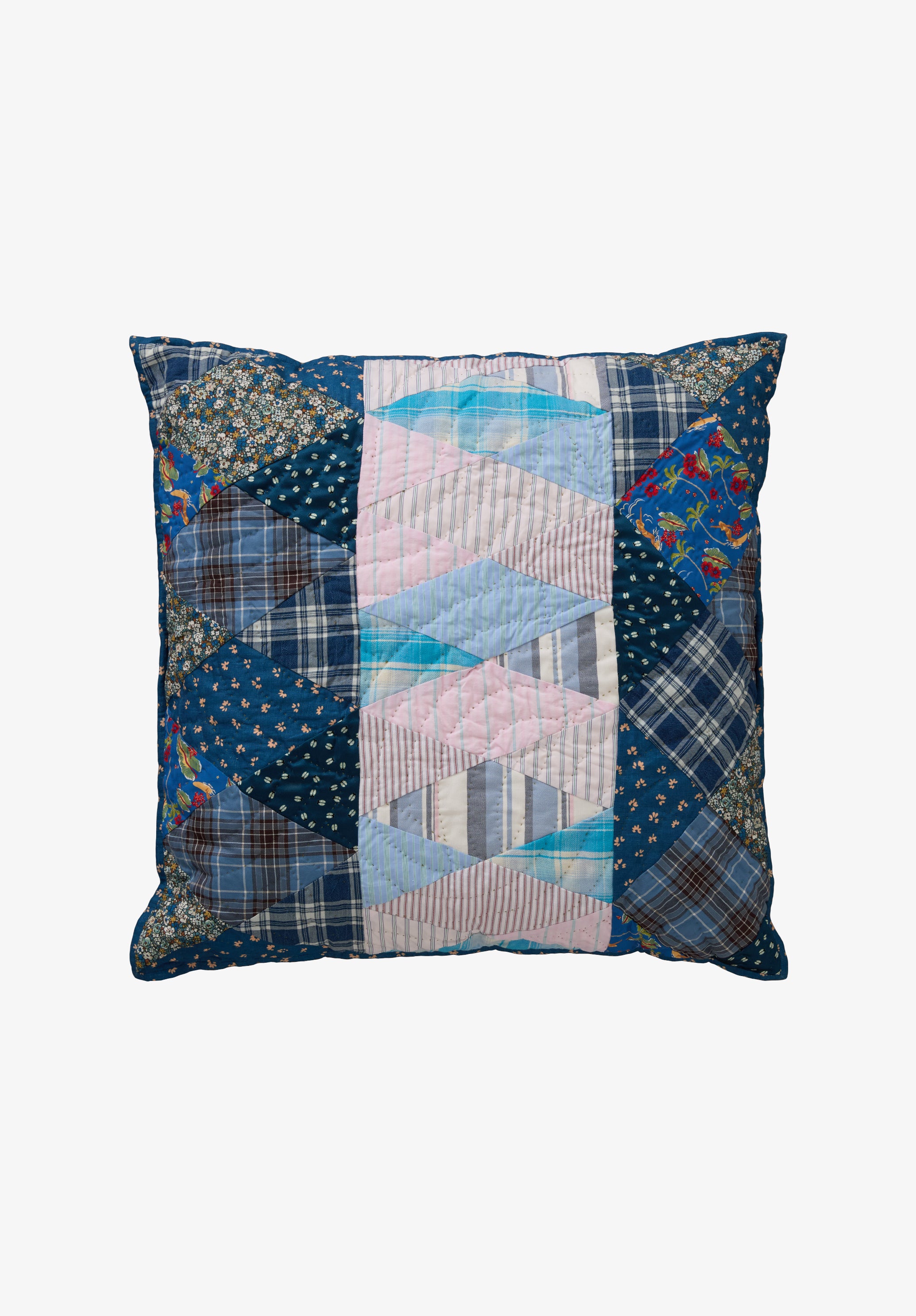 The Quiet One quilt cushion - 0
