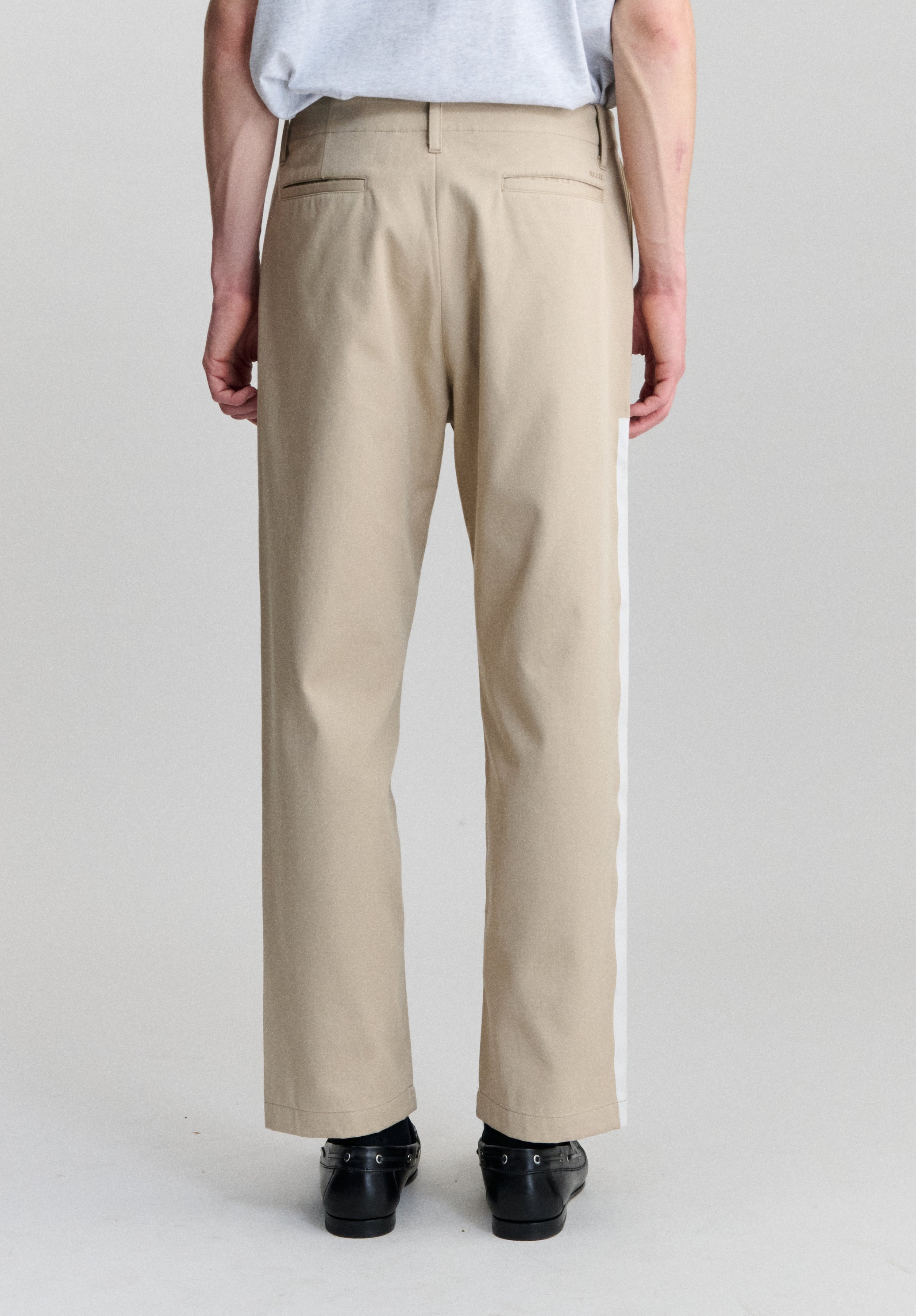 A.P.C. FRGMT. Tupelo chinos