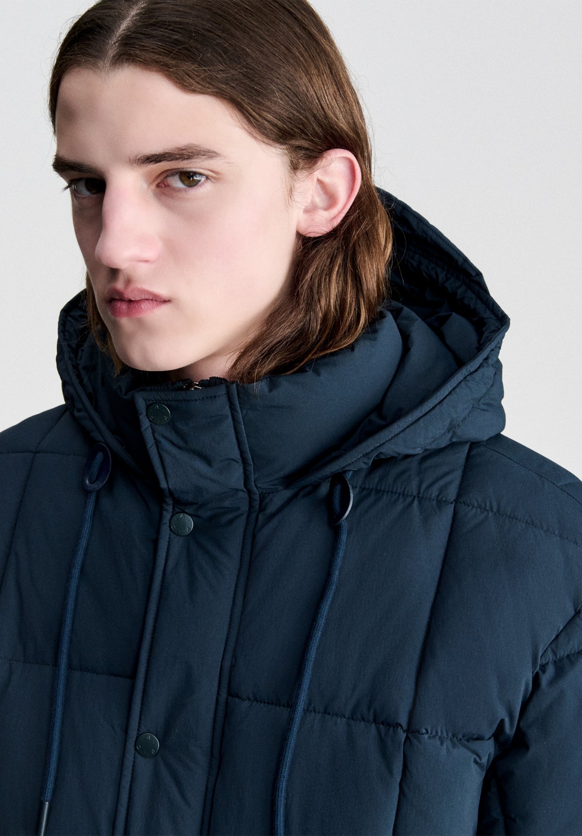 Navy blue water-repellent puffer jacket